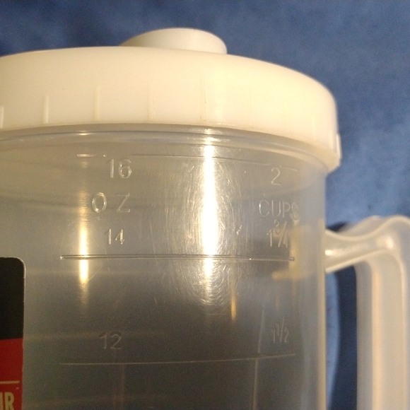 Mix and serve container - Picture 6 of 6